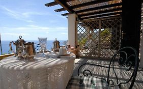 La Serra Sul Mare Bed And Breakfast 3*